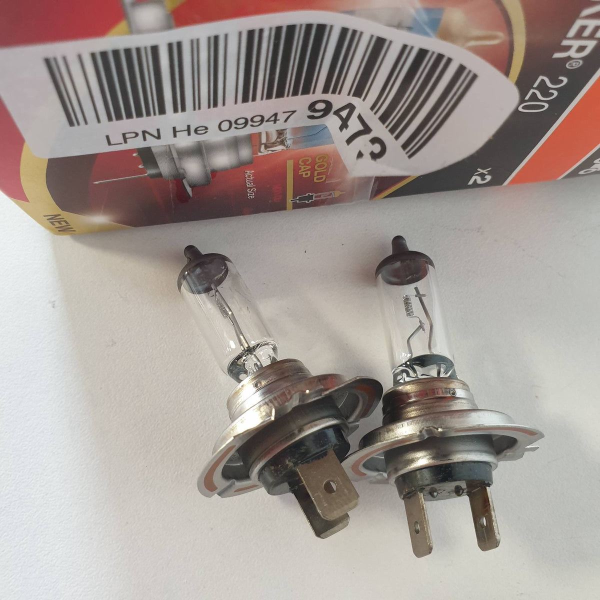 313353 - OSRAM NIGHT BREAKER 220, H7, 220% më e ndritshme, Llambë halogjene për dritat e përparme, 64210NB220-2HB, Kuti e palosshme (2 llamba), e bardhë