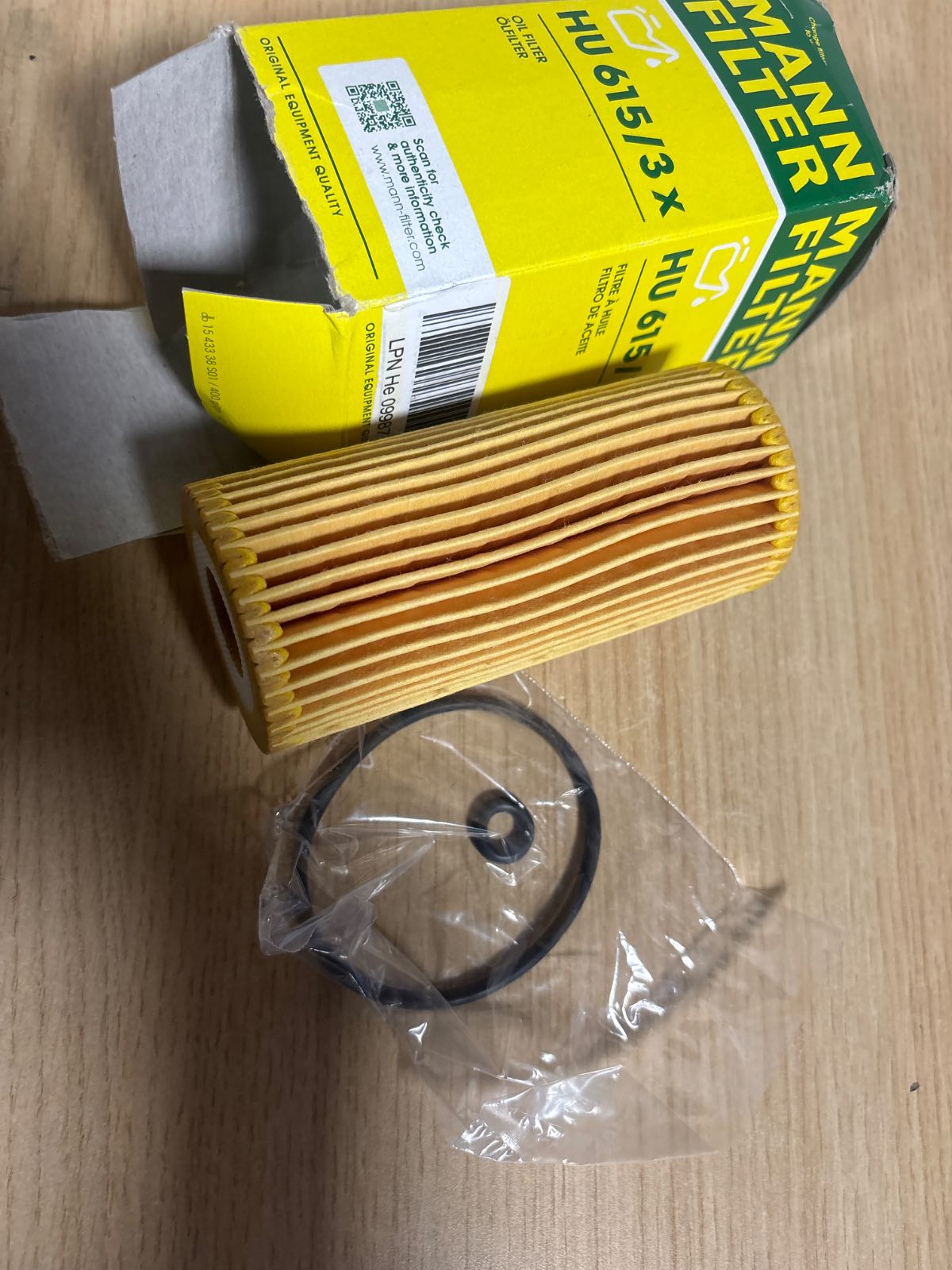 335240 - MANN-FILTER HU 615/3 Filtër vaji