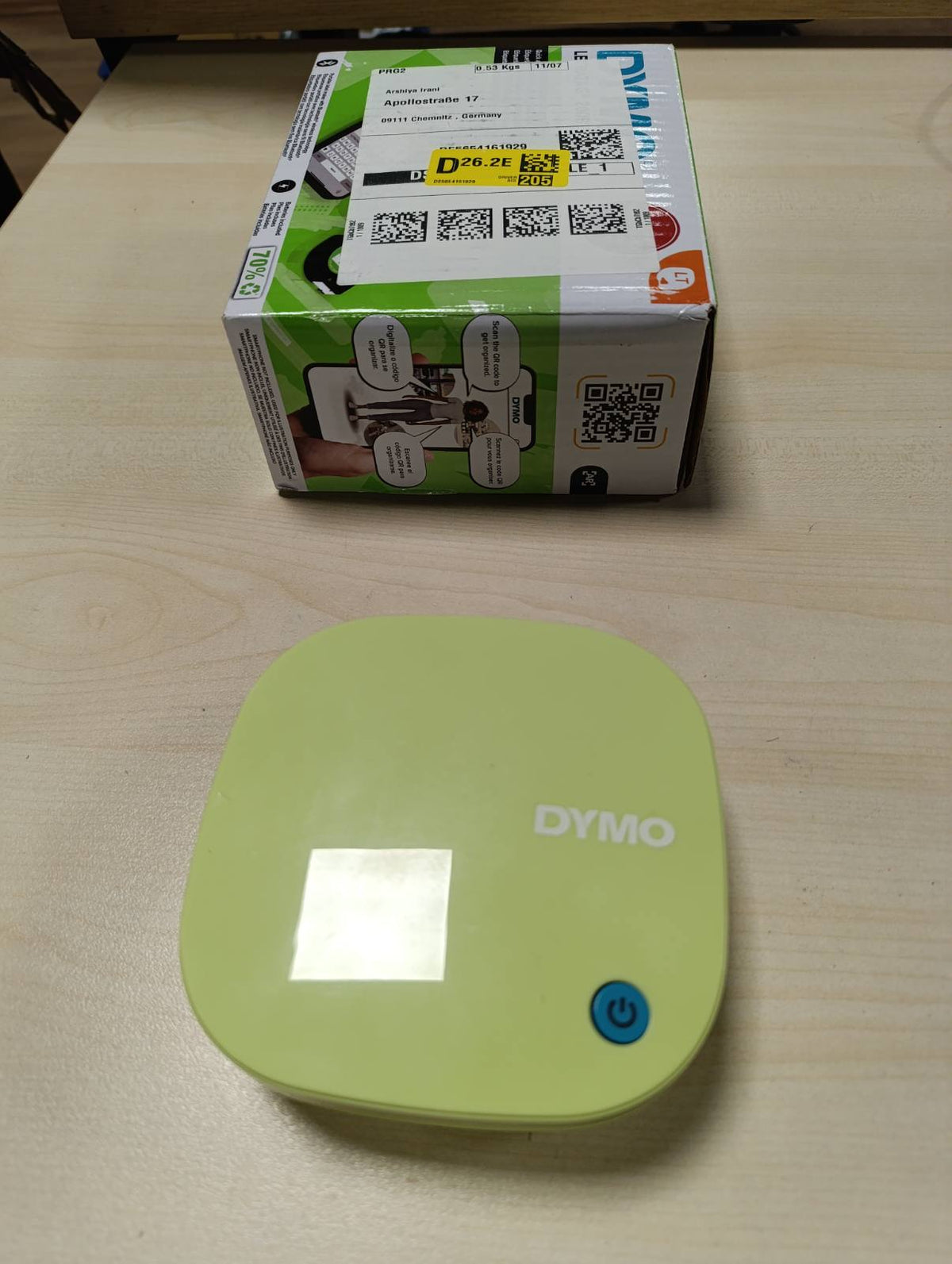 308861 - DYMO PRINTER ETIKETASH LETRATAG 200B, Bluetooth, përfshin 1 x shirit etiketash letre në të bardhë, ngjyrë e verdhë fëstëku