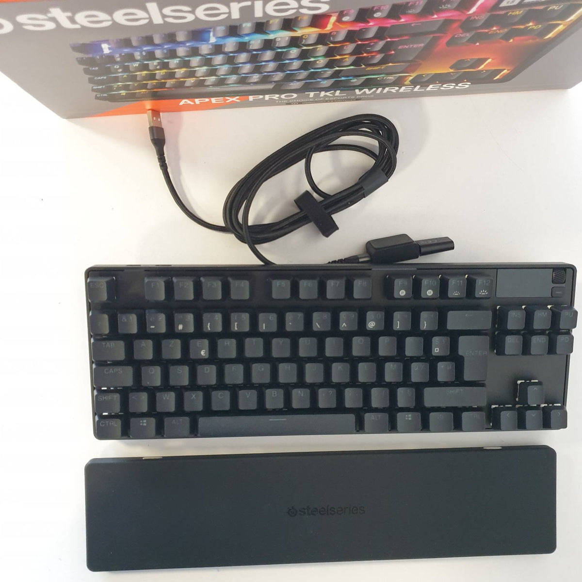 308520 - STEELSERIES Apex Pro TKL Wireless Gen 3 - Tastierë Lojërash - HyperMagnetic - Çelësa OmniPoint 3.0 - Aktivizim i Rregullueshëm - OLED - USB-C - Layout Francez AZERTY