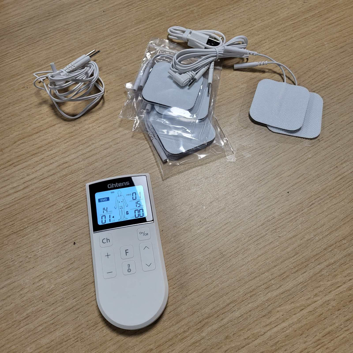 307448 - GHTENS Pajisje për Terapi Dhimbjeje TENS, 5-në-1 (TENS/EMS/IF/RUSS/DIY), 80 programe masazhi, 2 kanale, 8 jastëkë elektrodash, stimulim elektrik për lehtësimin e dhimbjes.