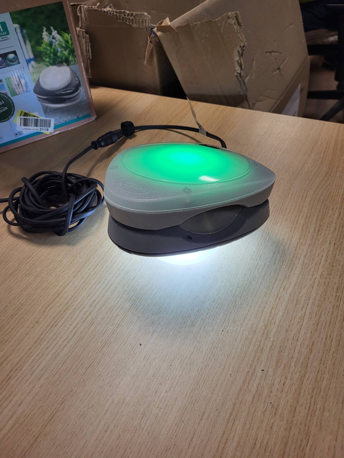 312909 - INTEX Dritë muri LED magnetike për pishinë, e bardhë, një madhësi