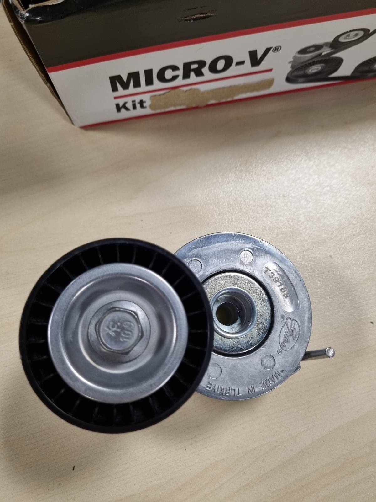 313084 - GATES Kit Micro-V K046PK1245
