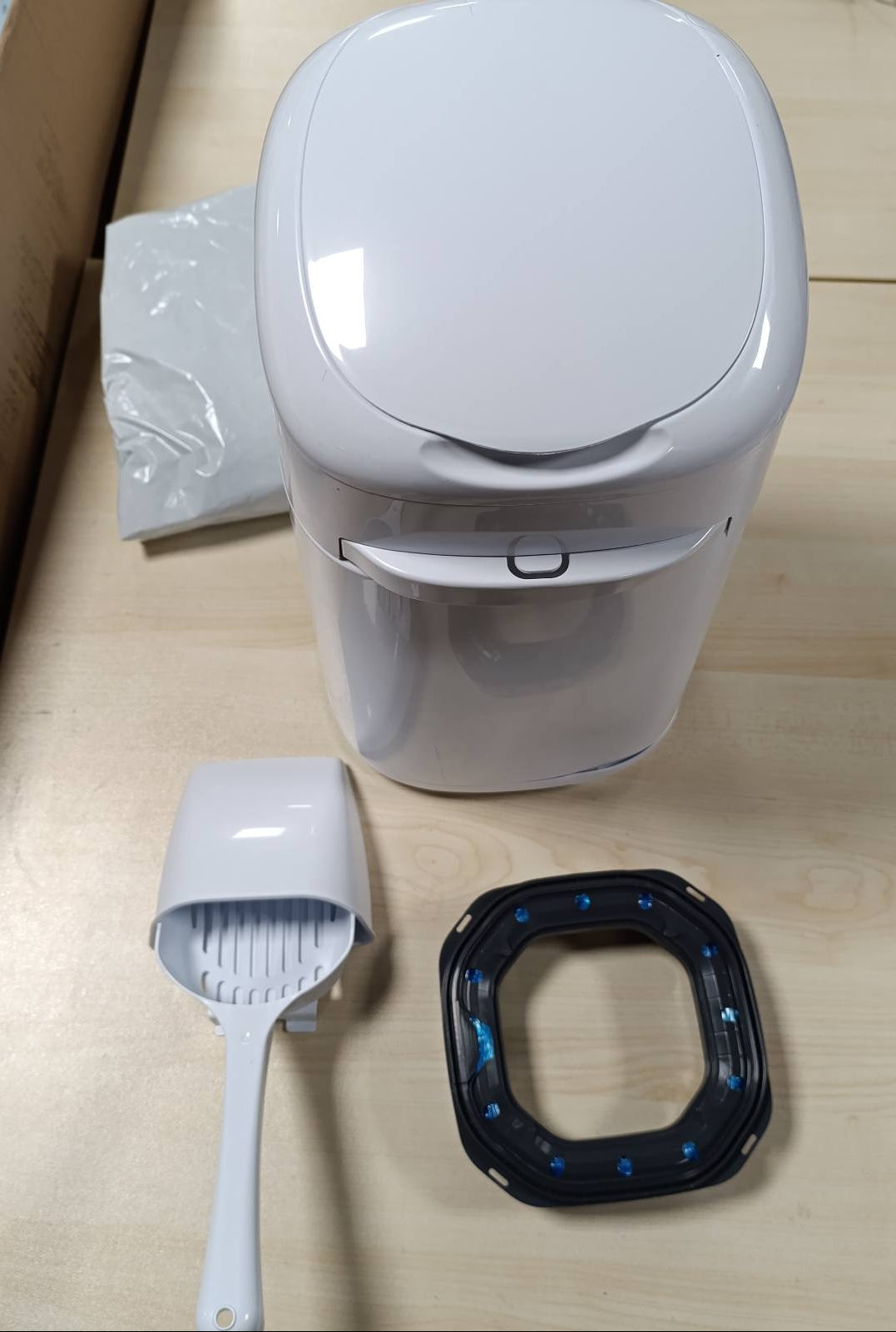 218007 - LitterLocker nga Litter Genie, Kova Origjinale e Mbeturinave për Macet, 50% më Efikase