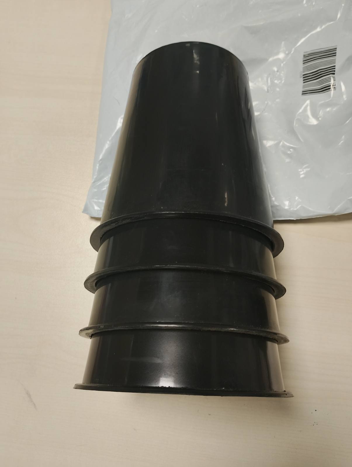 293224 - MOBICLINIC Këmbë Shtrati, Set me 4 Këmbë Ngritëse, 15 x 7 cm, Mbulesa Anti-Rrëshqitëse, Pesha Maksimale 220 kg, E Zezë