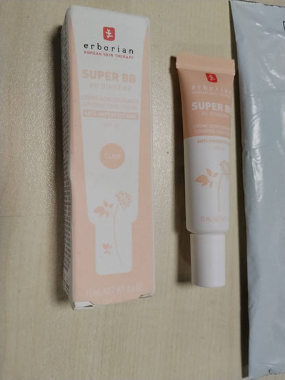 306444 - ERBORIAN Super BB Krem Dite me Ngjyrë | 15 ml | Ushqyes me xhensen dhe niacinamide | Mbulim i lartë