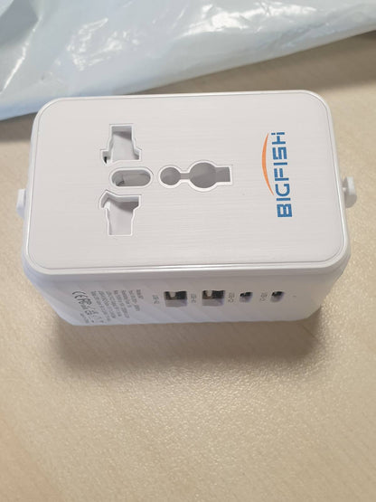 267073 - ADAPTUES UDHËTIMI BIGFISH Worldwide, Prizë Universale me 2 USB A dhe 2 USB C, për SHBA-në, Anglinë, Japoninë, Tajlandën dhe Australinë
