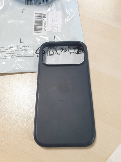 292823 - Mbështjellëse silikoni për Apple iPhone 17 Pro me MagSafe - e zezë