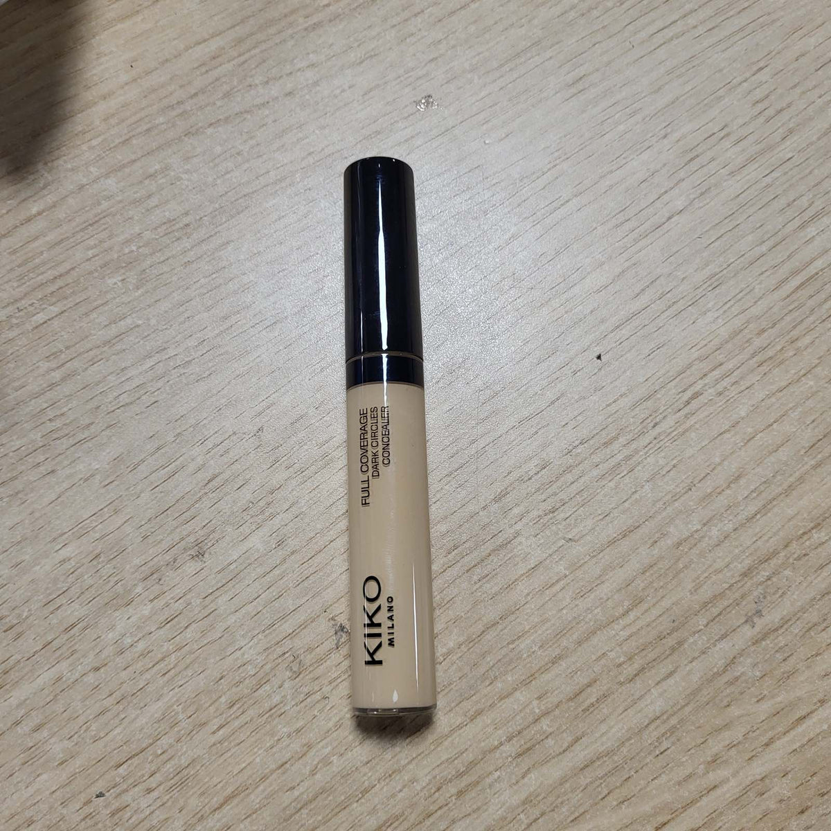301512 - KIKO Milano Korrektor për Rrathët e Zi - Nuanca 03 Light Neutral