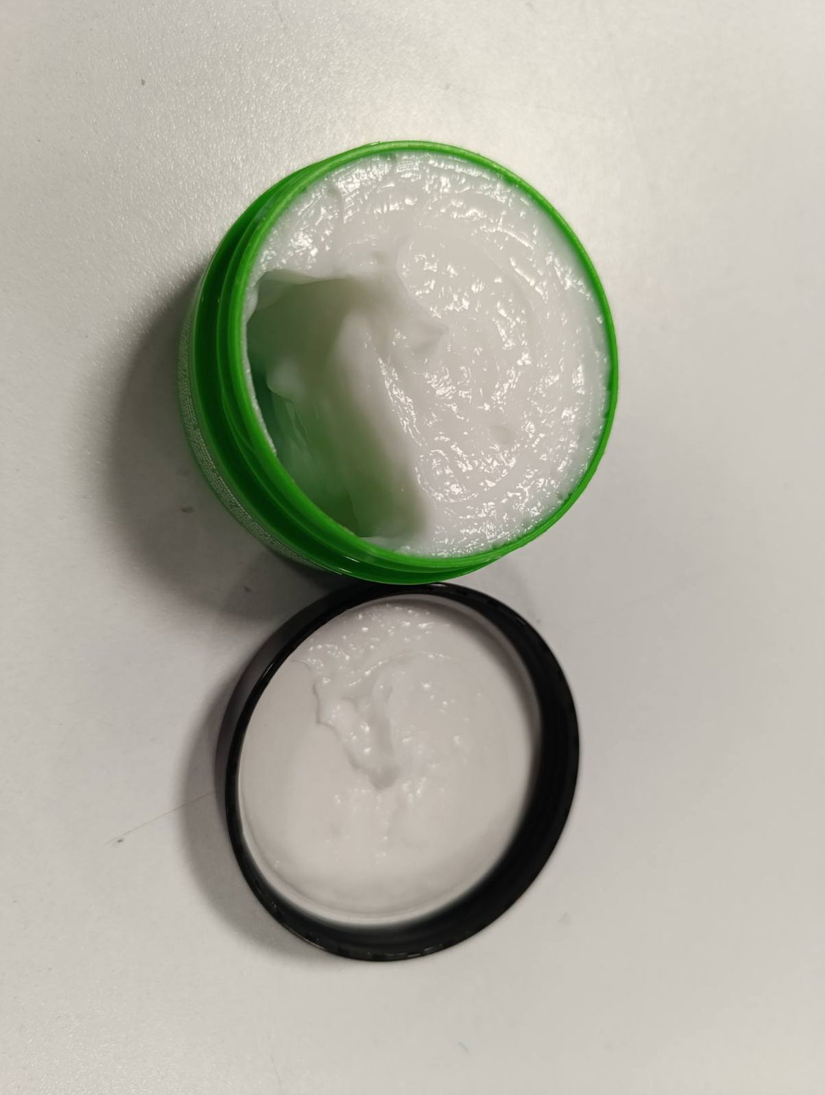 312086 - MATRIX Maskë Hidratuese për Flokë të Thatë, me Vaj Avokadoje dhe Acid Hialuronik, 75 ml