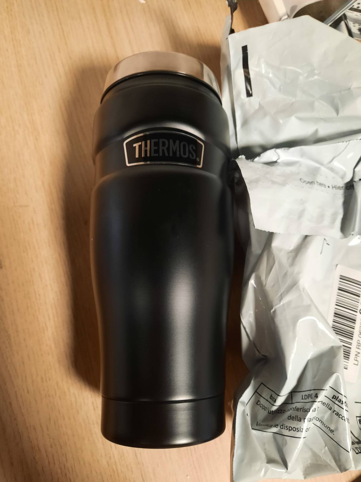 195759 - TERMOS STAINLESS KING, Termos çeliku inox, Filxhan i Zi Mat, 0.47L - Filxhan Kafeje Portativ, I Papërshkueshëm, I Sigurt për Lavastovilje, Mban Pijet të Nxehta për 7 Orë dhe të Ftohta për 18 Orë, me Grep të veçantë për Çantë Çaji, Pa BPA