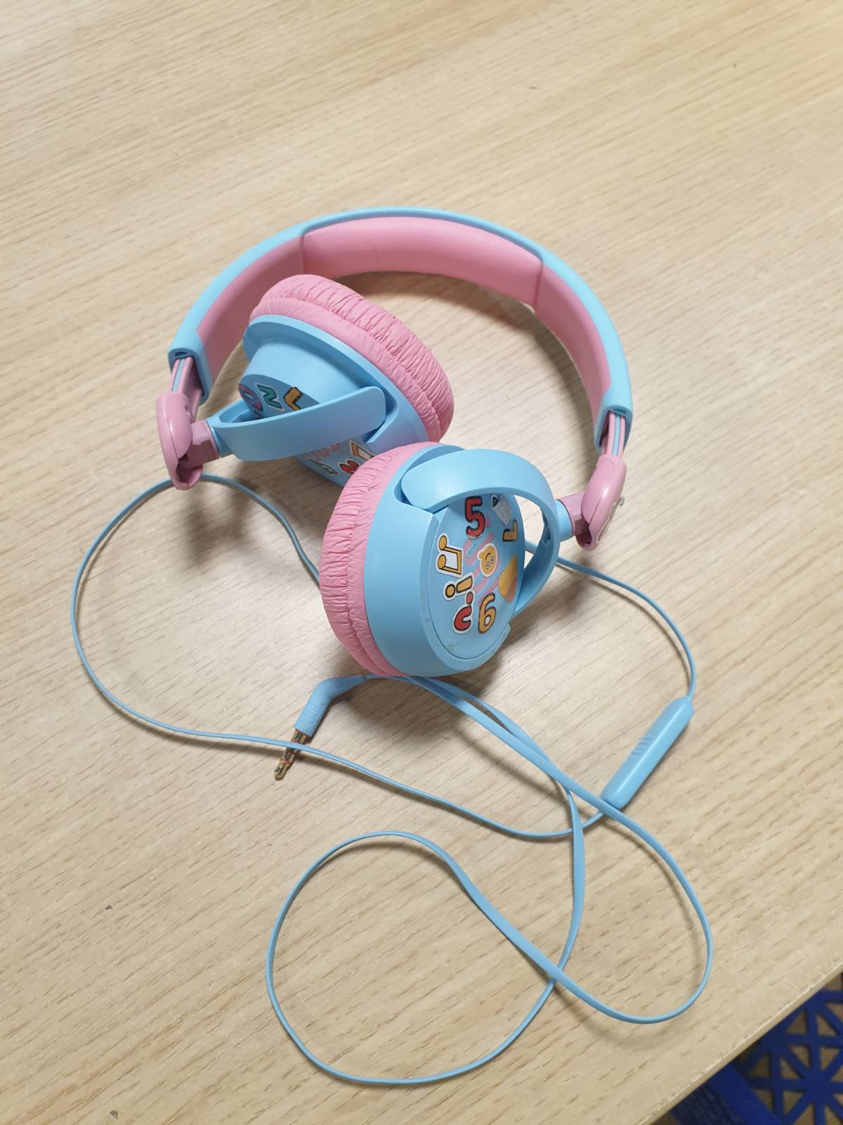 295266 - JBL Kufje për Fëmijë Jr310 On-Ear, Blu e Çelët-Rozë, Kufje me Tel dhe Telekomandë, Ideale për Shkollë dhe Argëtim