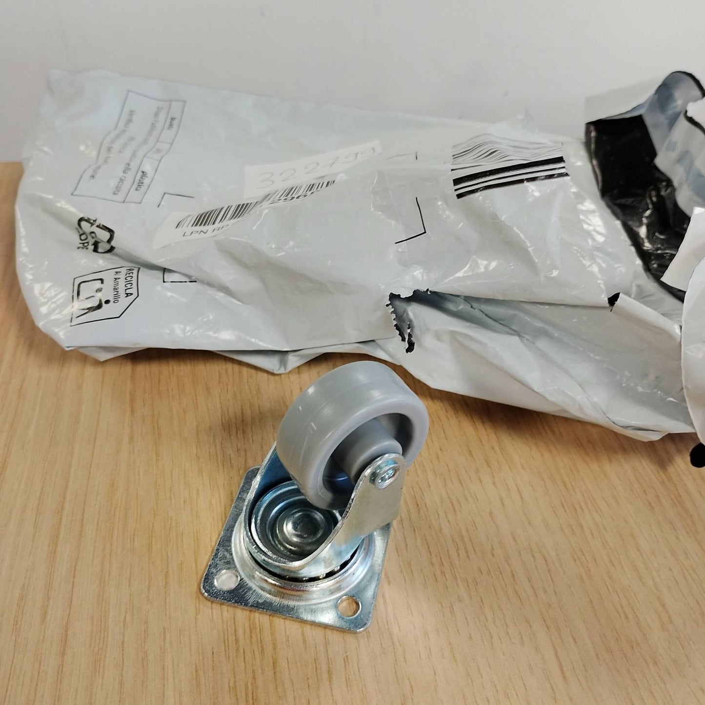 322799 - DÖRNER + HELMER Rrotullues mobiljesh, 36 mm x 15 mm, rrotë plastike, kapacitet ngarkese 35 kg, pllakë 42 mm x 42 mm, pa frenë