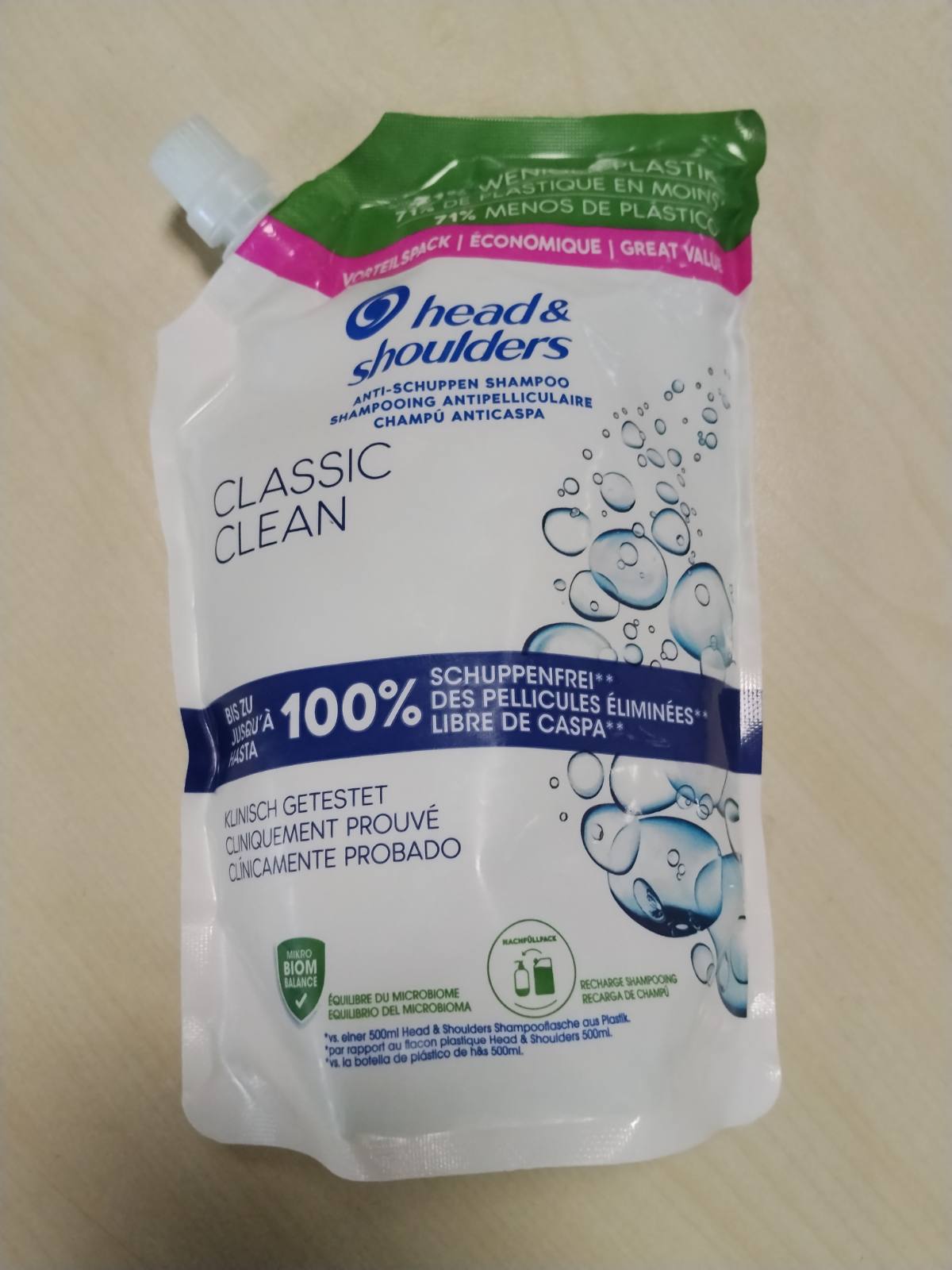 316709 - HEAD & SHOULDERS Shampo klasike kundër zbokthit, mbushje 550ml, deri në 100% të zbokthit të hequr, e provuar klinikisht, e testuar dermatologjikisht