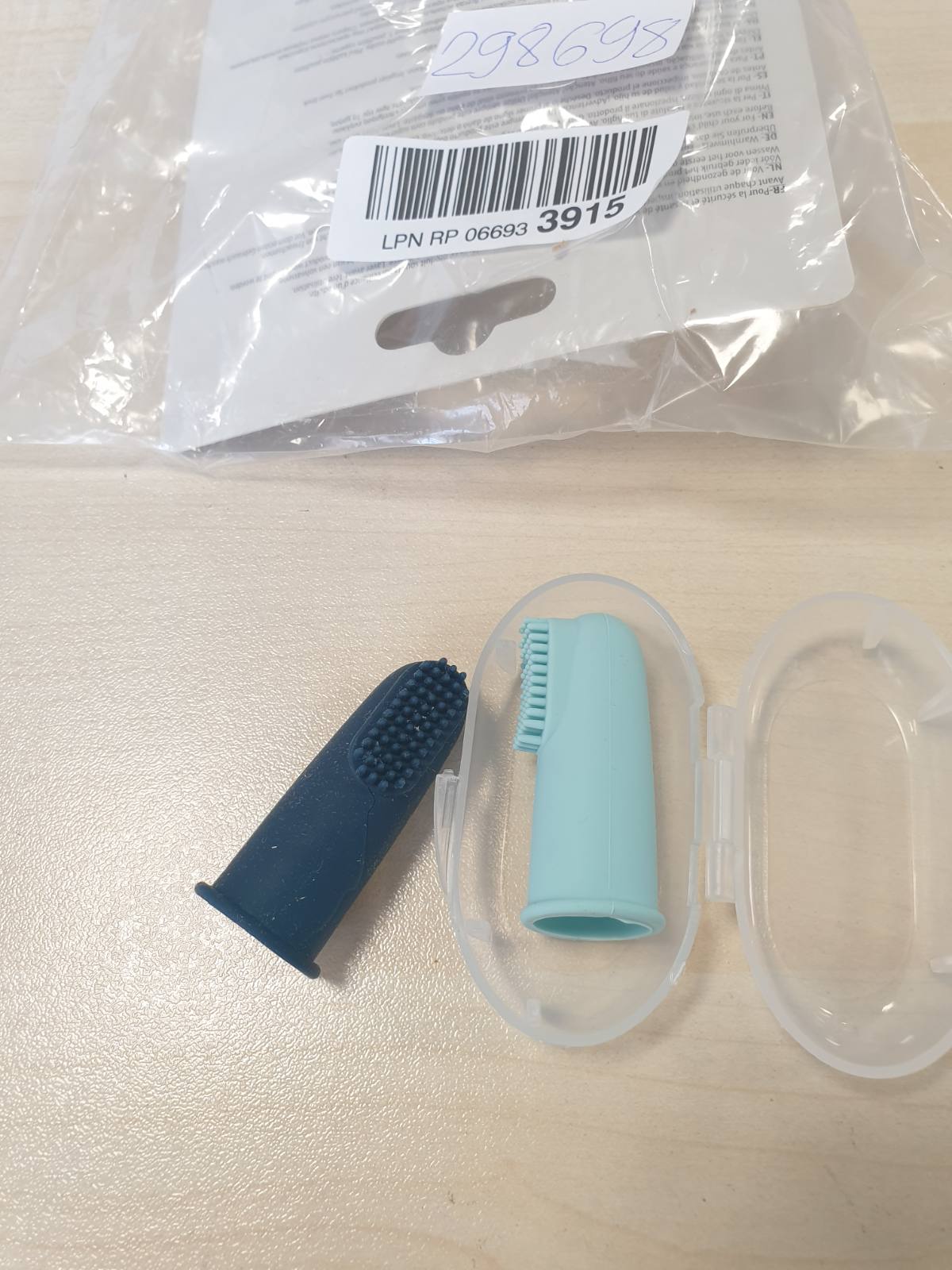 298698 - NATTOU Furçë dhëmbësh prej silikoni, 2 furça dhëmbësh me gisht për foshnje dhe fëmijë të vegjël, 1 kuti mbrojtëse, pa BPA, silikon, blu