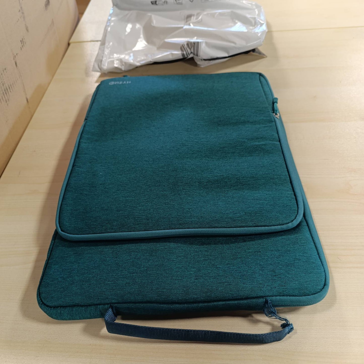 190582 - HYZUO - Çantë e Jeshile e Errët për Laptop 17-17.3 Inç, E Përshtatshme për Laptopë Lojërash HP/Dell/Lenovo/ASUS/Acer/LG/MSI 17 17.3/Razer Blade 17/18, e Përshtatshmë për Burra dhe Gra