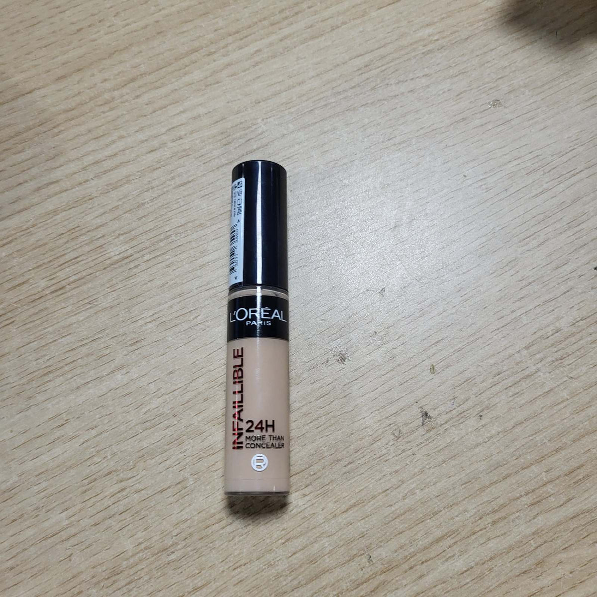 301216 - L'ORÉAL PARIS Infallible More Than Concealer 324 Oatmeal 11 ml për mbulim dhe freski, mbulim të plotë dhe deri në 16 orë qëndrueshmëri