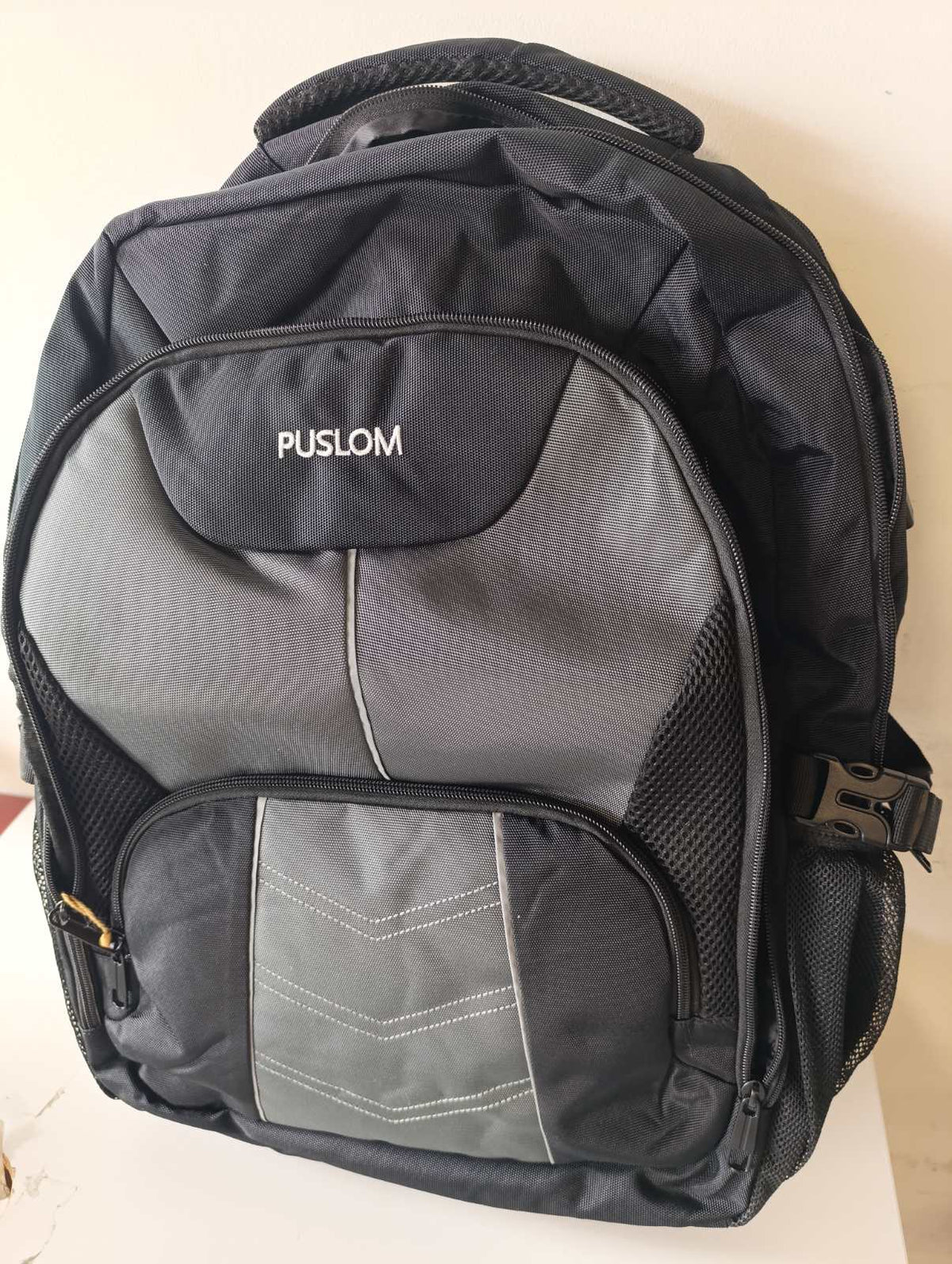 309872 - ÇANTË SHPINE 55L PËR MESHKUJ, E PAPËRSHKUESHME NGA UJI, PËR LAPTOP 18.4 INÇ, ME PORTË KARIKIMI USB, KUNDËR VJEDHJES