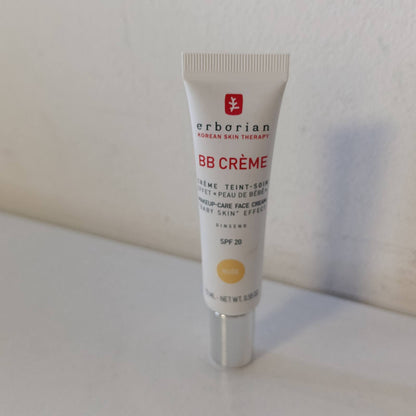 317028 - ERBORIAN Krem BB me Xhensen - 15 ml - Krem me Ngjyrë me Efektin e Lëkurës së Foshnjës - Kujdes Korean për Fytyrën 5-në-1 me SPF 20 - Ngjyrë Nude