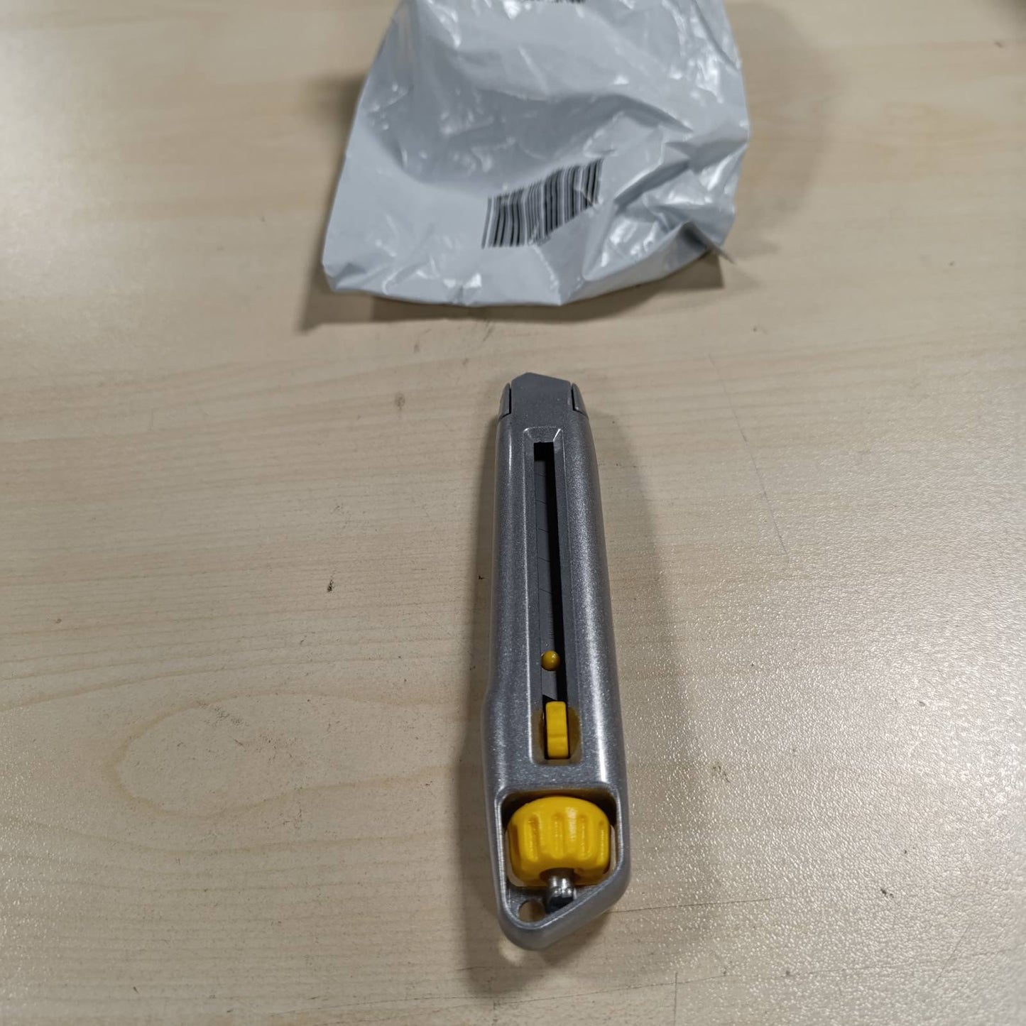 289296 - STANLEY Thikë Prerëse InterLock 1-10-018, Gjerësi Tehu 18 mm, Gjatësi Tehu 165 mm, Trup Metalik