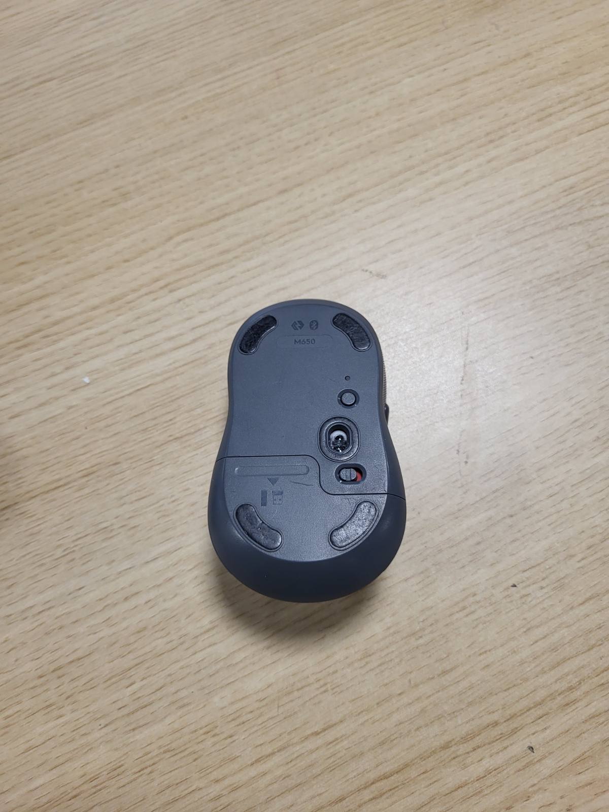273195 - LOGITECH Maus pa tel Signature M650, për duar të vogla deri të mesme, bateri 2-vjeçare, klikime të qeta, butona anësorë të personalizueshëm, Bluetooth, kompatibilitet me shumë pajisje - Gri