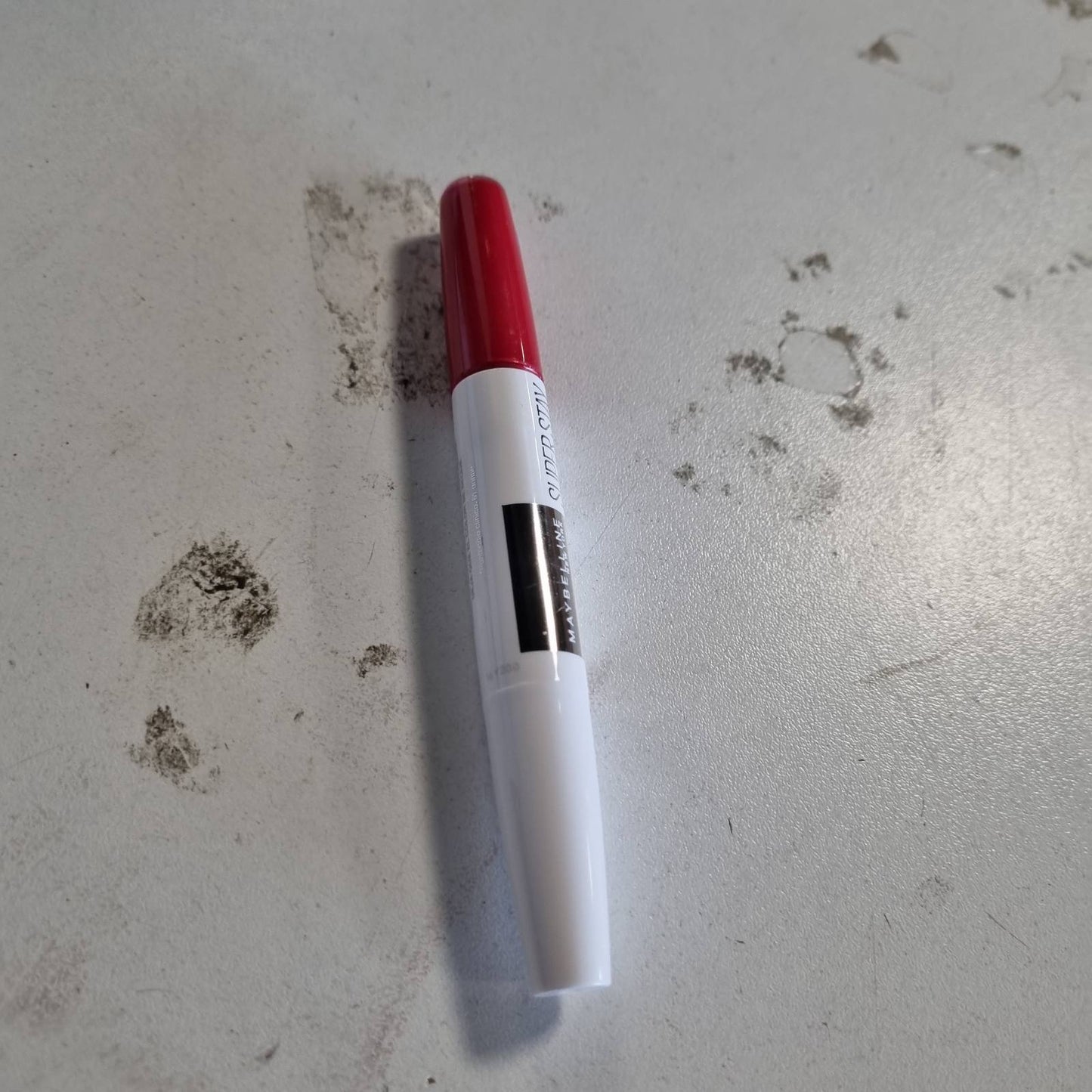 318213 - MAYBELLINE NEW YORK Grim Rossetto Super Stay 24h