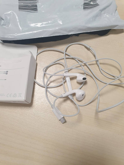 268939 - APPLE Kufje USB-C