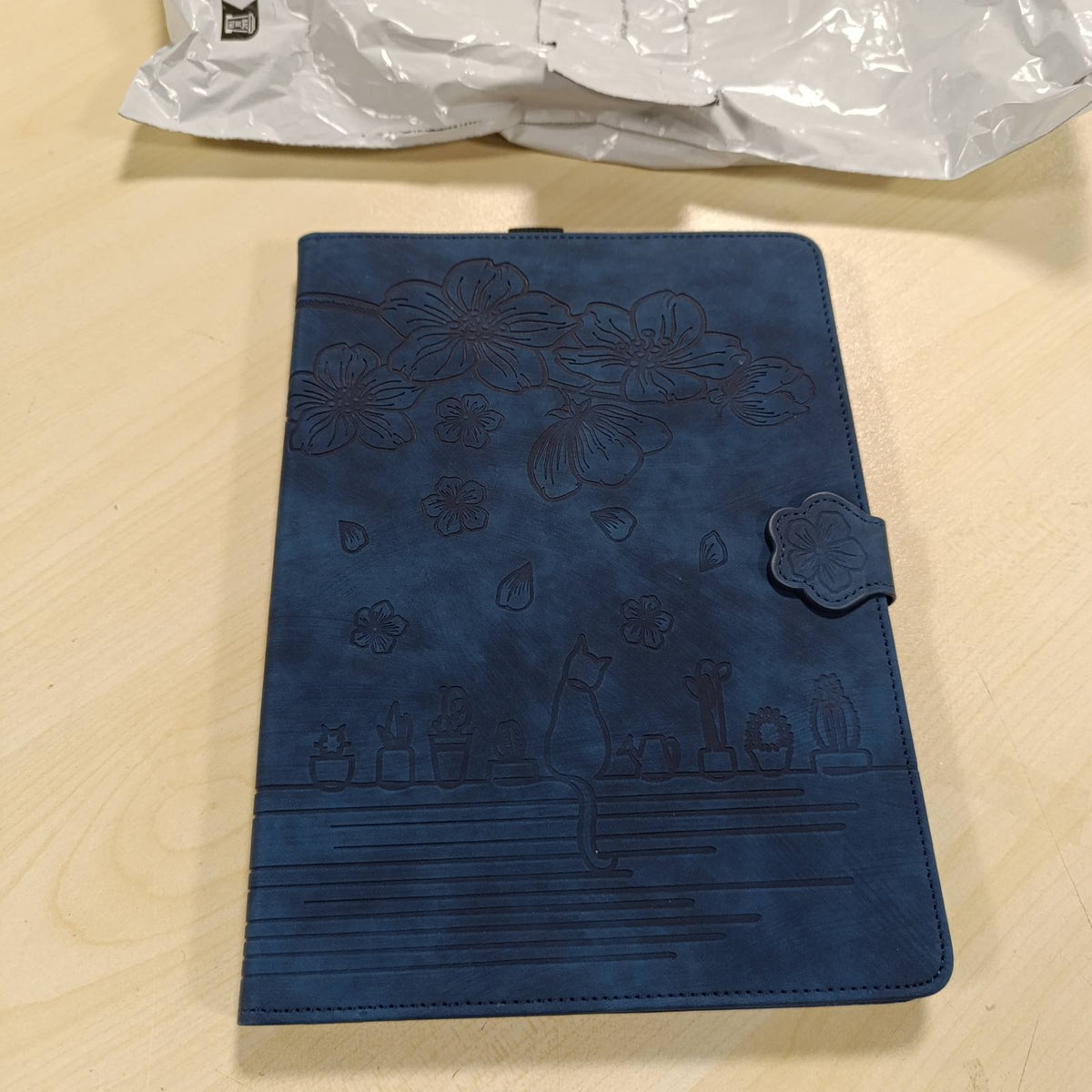 299805 - SUCCTOPY Mbulesë mbrojtëse për iPad të gjeneratës së 11-të (A16) 11 inç 2025, iPad të gjeneratës së 10-të 10.9 inç 2022 me funksion mbështetëse, me mbulesë mbrojtëse me rrota dhe mbajtëse lapsash, ngjyrë blu mbretërore