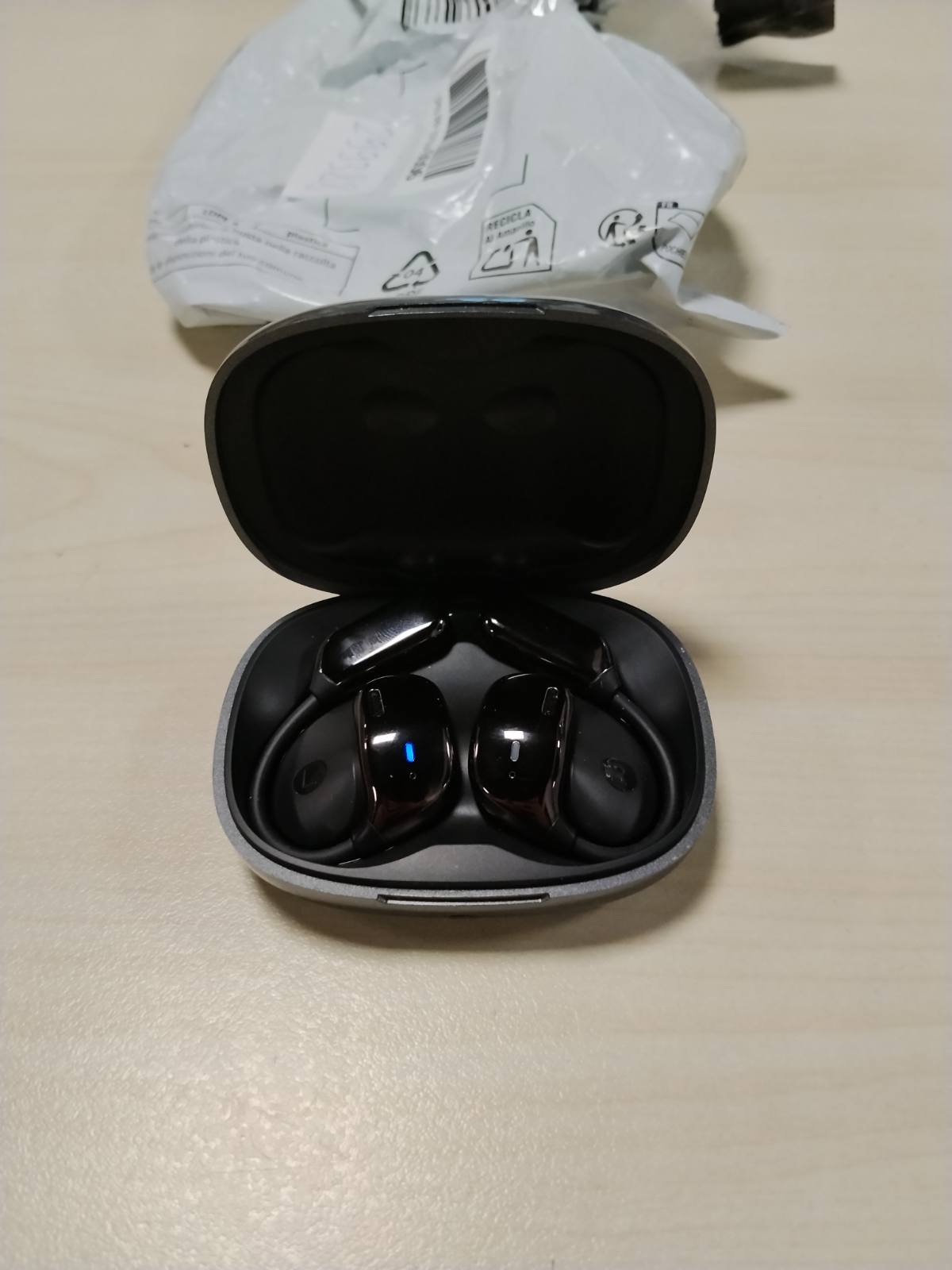 299388 - Kufje sportive Bluetooth pa tel me ekran me prekje, mbi vesh, kufje vrapimi me grepa veshi, kufje palestre Bluetooth inteligjente me mbulesë në ekran për iPhone dhe Android.