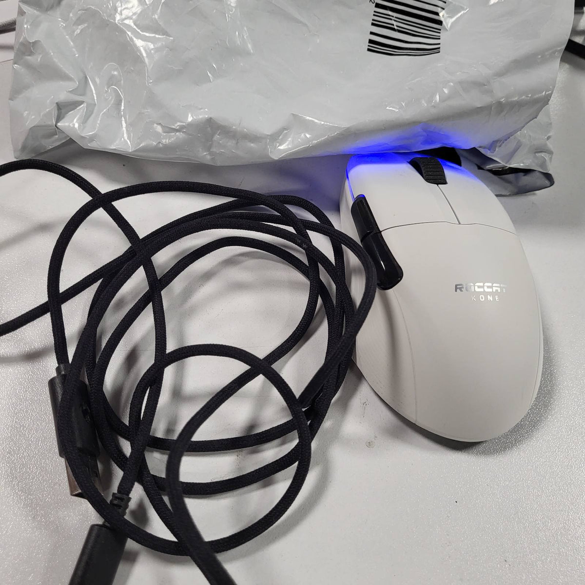 299109 - MAUS pa tel për lojëra ROCCAT Kone Pro Air ergonomik, i bardhë
