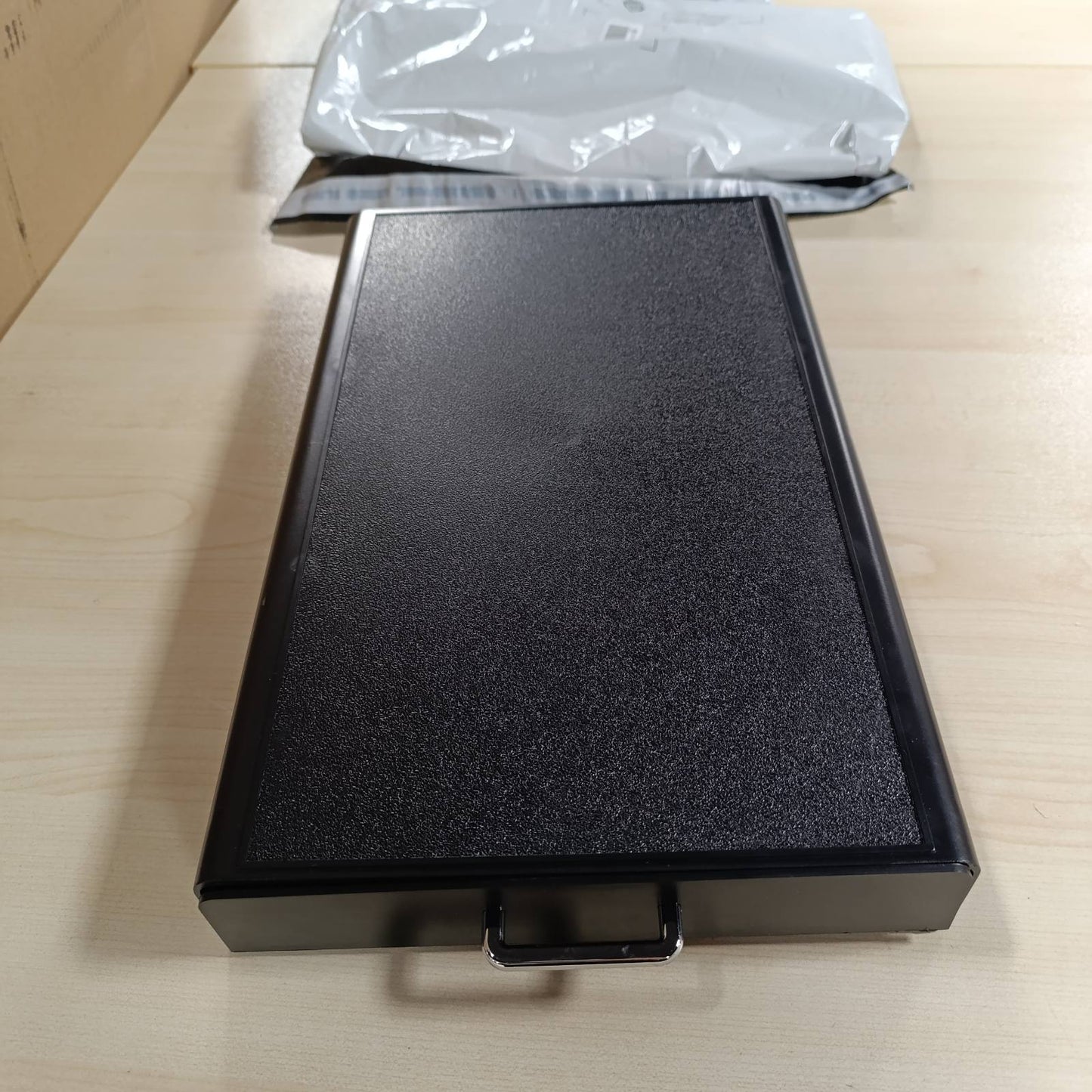 197231 - AMAZON BASICS Kuti Ruajtjeje me 1 Sirtar për Kapsulat e Kafesë Nespresso Originalline, Plastike, Kapacitet: 50 Kapsula, Ngarkesa: 4.5 kg, Ngjyra: E Zezë