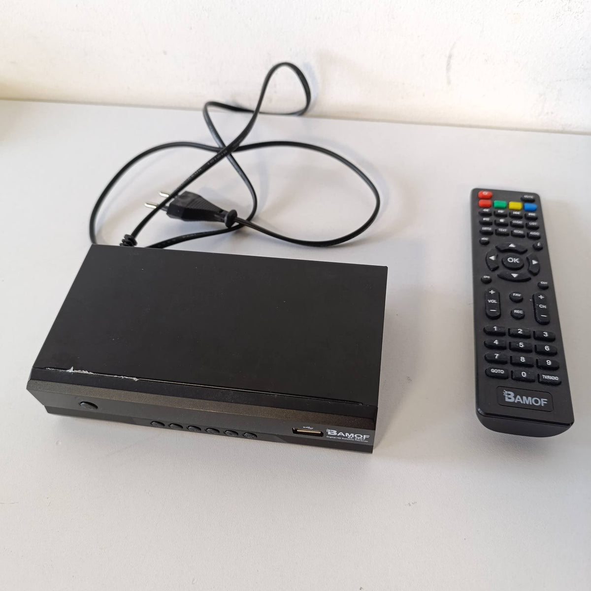 295271 - HD-LINE Marrës satelitor dixhital Bamof BE-2607 (HDTV, DVB-S/S2, HDMI, SCART, 2X USB 2.0, Full HD 1080p) [I paraprogramuar për Astra Hotbird Türksat] [Klasa e energjisë A+++]