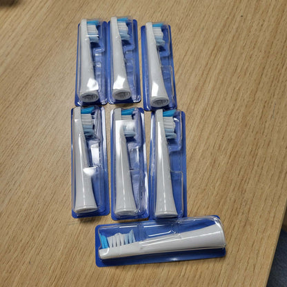 302101 - ORAL-B Koka Furçash Zëvendësuese Pulsonic Clean, të Bardha, Pako me 8 Furça
