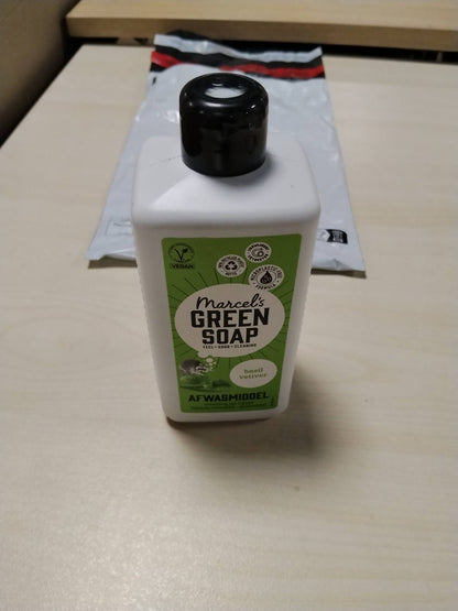 297790 - MARCELO | Sapun i Gjelbër, Lëng për Larjen e Enëve me Borzilok dhe Vetiver, Formulë pa Mikroplastikë, Vegan, Shishe 500ml e Bërë nga 100% Plastikë e Ricikluar, Mund të Mbushet