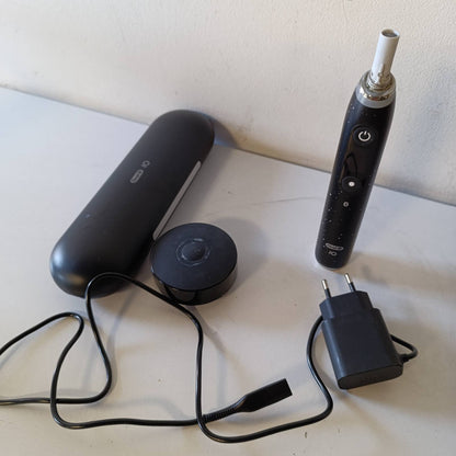 274810 - ORAL-B iO Series 10 - Furçë dhëmbësh elektrike, Bluetooth, 7 mënyra larjeje, 1 çantë udhëtimi, e zezë/e zezë kozmike