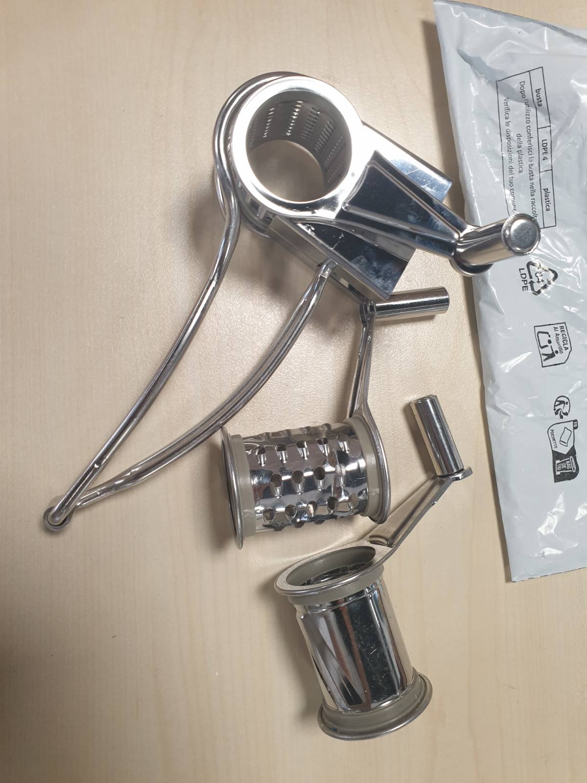 195766 - LA BONNE GRAINE - Rende Djathi dhe Perime, me 3 Tamburë nga Çeliku Inox, 3 Funksione, Ngjyrë Gri, Markë Franceze