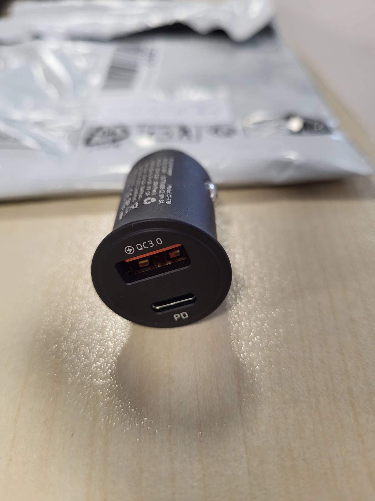 274406 - ADAPTUES PËR ÇAKMAK INIU, adaptues 12V USB C 60W për makinë PD & QC 3.0, karikues për makinë, prizë ndarëse USB për çakmak me iPhone 16 15 14 13 Pro Max iPad Samsung S24 S23