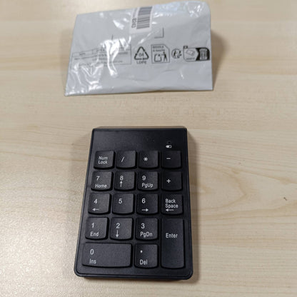 269402 - TASTIERË NUMERIKE PA TEL IWUI, TASTIERË NUMERIKE PËR LAPTOP PC ME MARRËS MINI 2.4G USB, KOMPATIBEL ME WINDOWS XP/7/8/VISTA/2003 (E ZEZË)