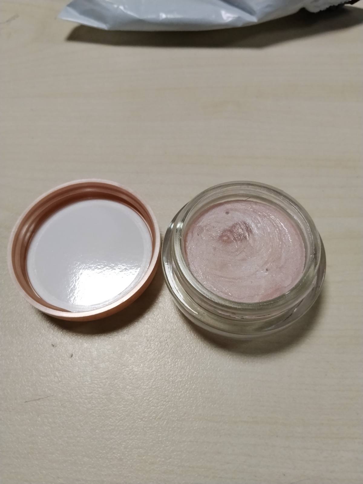 303388 - ESSENCE Balsam Sunshine Glow për fytyrën dhe trupin – 10 seanca hënore