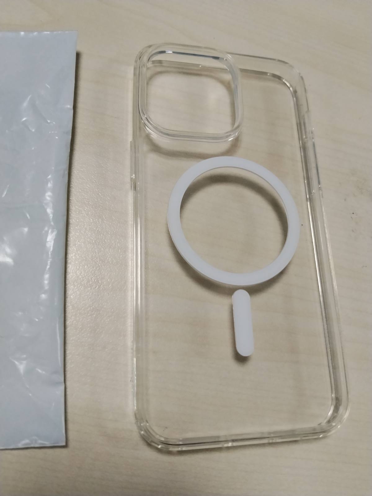 309075 - BELKIN Mbrojtëse MagSafe për iPhone 14 Pro Max, mbulesë magnetike transparente me magnet të integruar dhe skaje të ngritura për mbrojtjen e kamerës, e përshtatshme për karikim pa tel