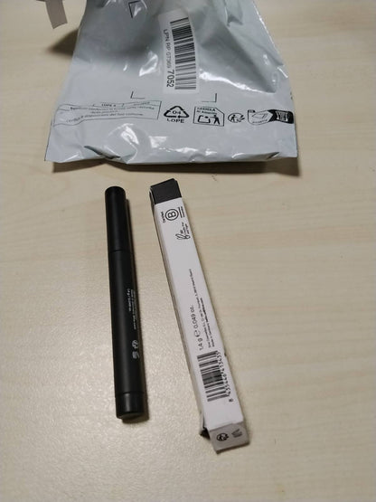 297188 - 3INA Makeup Hije syri 24H Eye Stick 900, me teksturë kremoze, rezistente ndaj ujit 24 orë