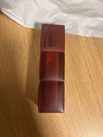 303644 - Super Stay Teddy Tint™ – Ngjyrues i lëngshëm për buzë