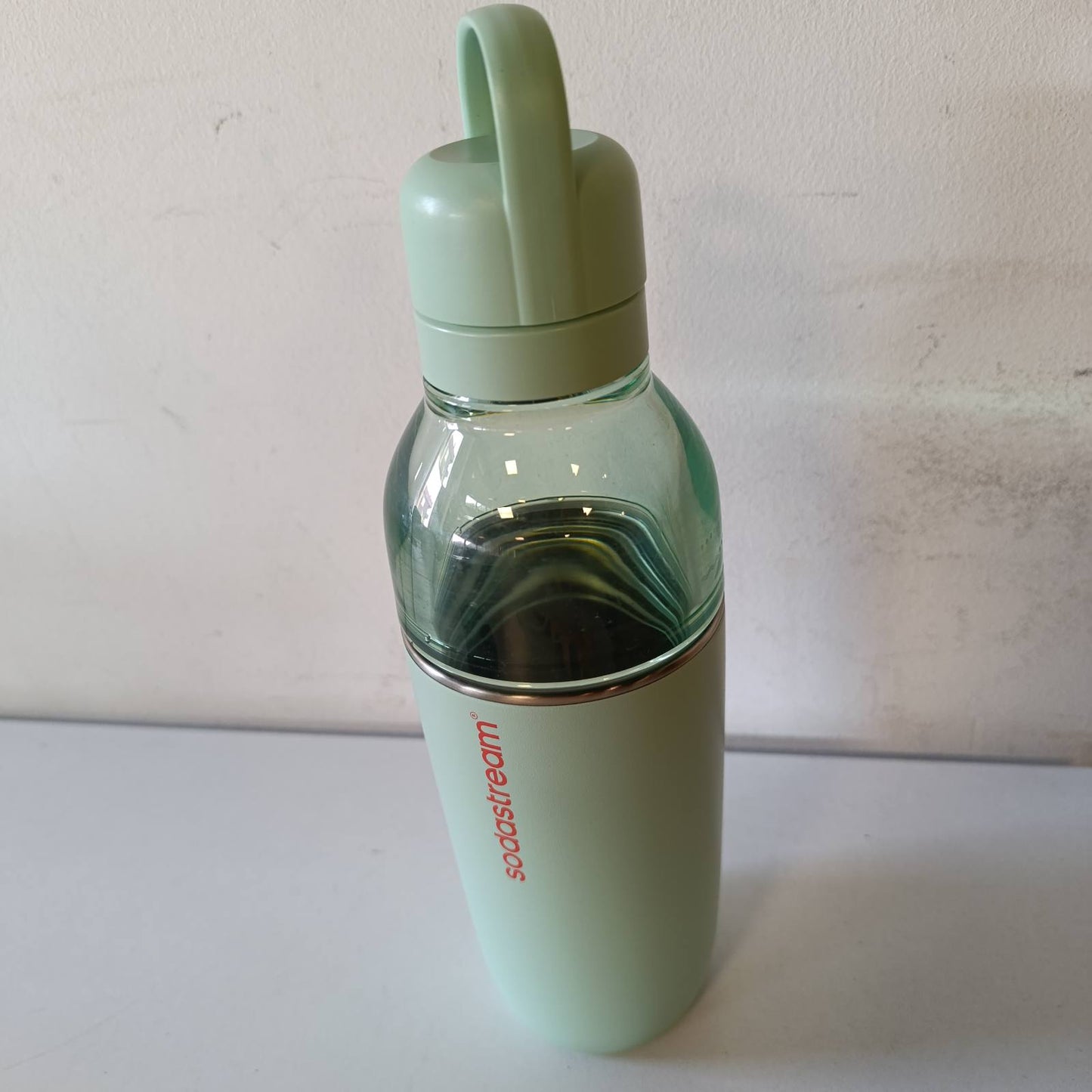 293024 - SODASTREAM Shishe uji me gaz e ripërdorshme Fizz & Go, 710ml, e përputhshme me pajisjet SodaStream, Jeshile menteje