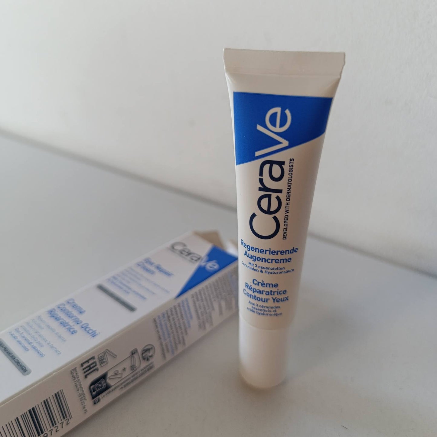 290160 - CERA VE Krem për Riparimin e Konturit të Syve | Formulë Hidratuese | Kundër ënjtjes | Acid Hialuronik dhe Ceramide | 24-orësh | Për Sy të Thatë