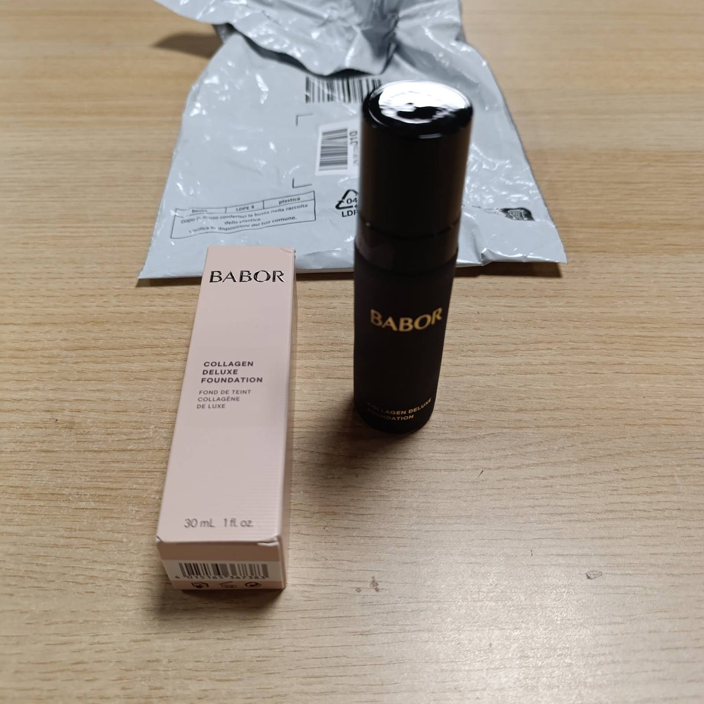 321059 - BABOR MAKE UP Fondatinë Collagen Deluxe 01, porcelan, 30 ml