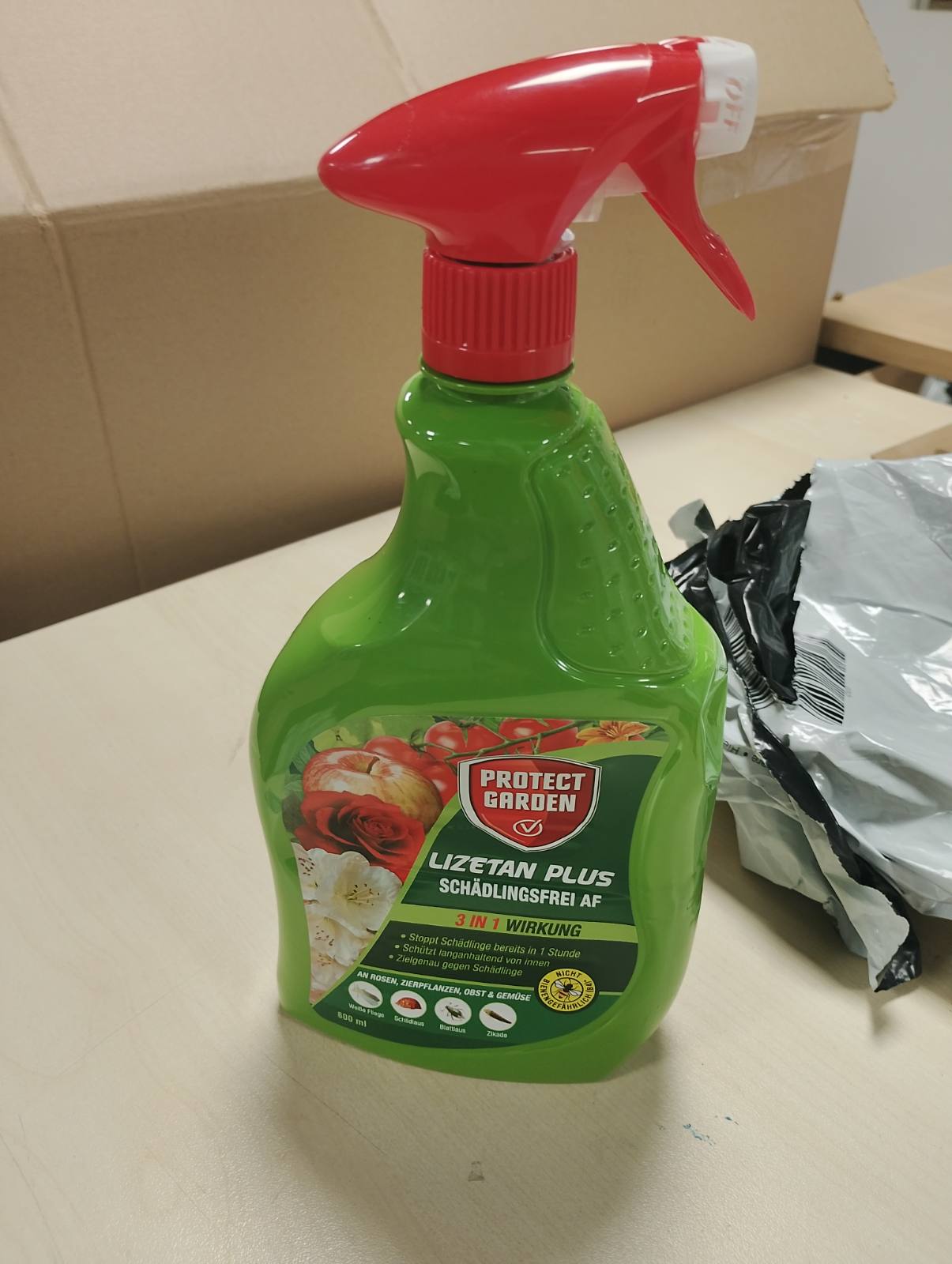 294159 - PROTECT GARDEN Lizetan Plus Pest-Free AF, Sprej 800 ml, Pa afide, Kontrollon afide dhe dëmtues në bimë zbukuruese, trëndafila, fruta dhe perime