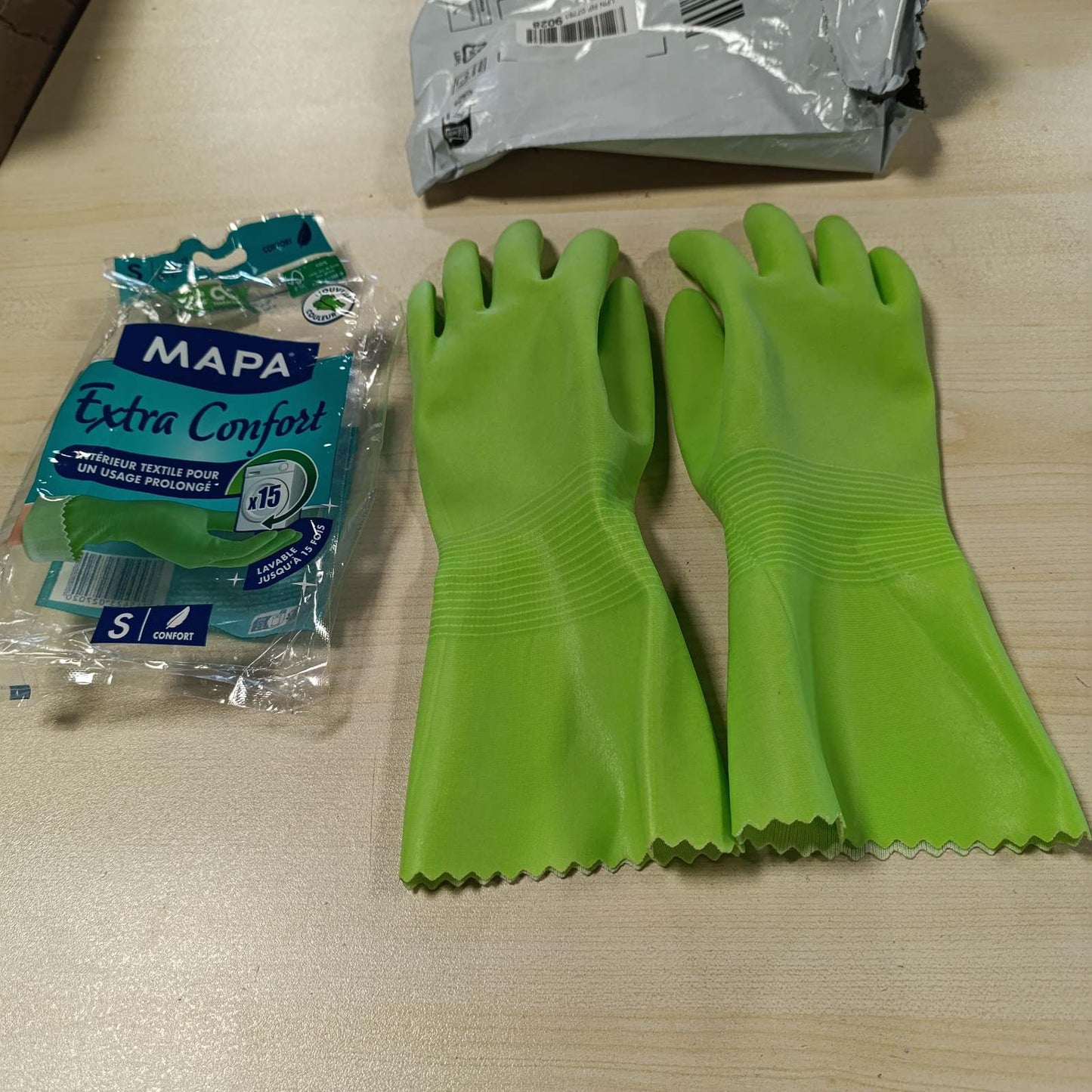 275906 - MAPA Doreza shtëpiake Extra Comfort Latex me rreshtim tekstili, 1 palë, S, për pastrimin e kuzhinës dhe mirëmbajtjen e shtëpisë