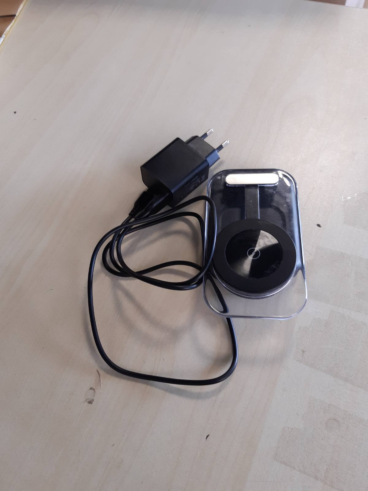 273395 - STACION KARIKIMI PA TEL 3-NË-1 për karikues pa tel magnetik të sigurt, të palosshëm dhe të rregullueshëm me Mag-Safe, mbështetëse karikimi udhëtimi Mag-Safe me dritë për serinë iPhone 16/15/14, AirPods, Apple Watch