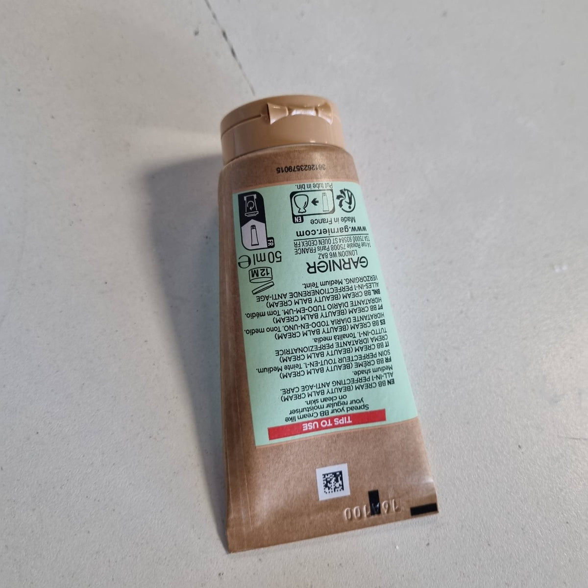 300959 - GARNIER – Krem BB kundër plakjes, SPF 25, acid hialuronik dhe Aloe Vera, 50 ml, vegan dhe pa mizori