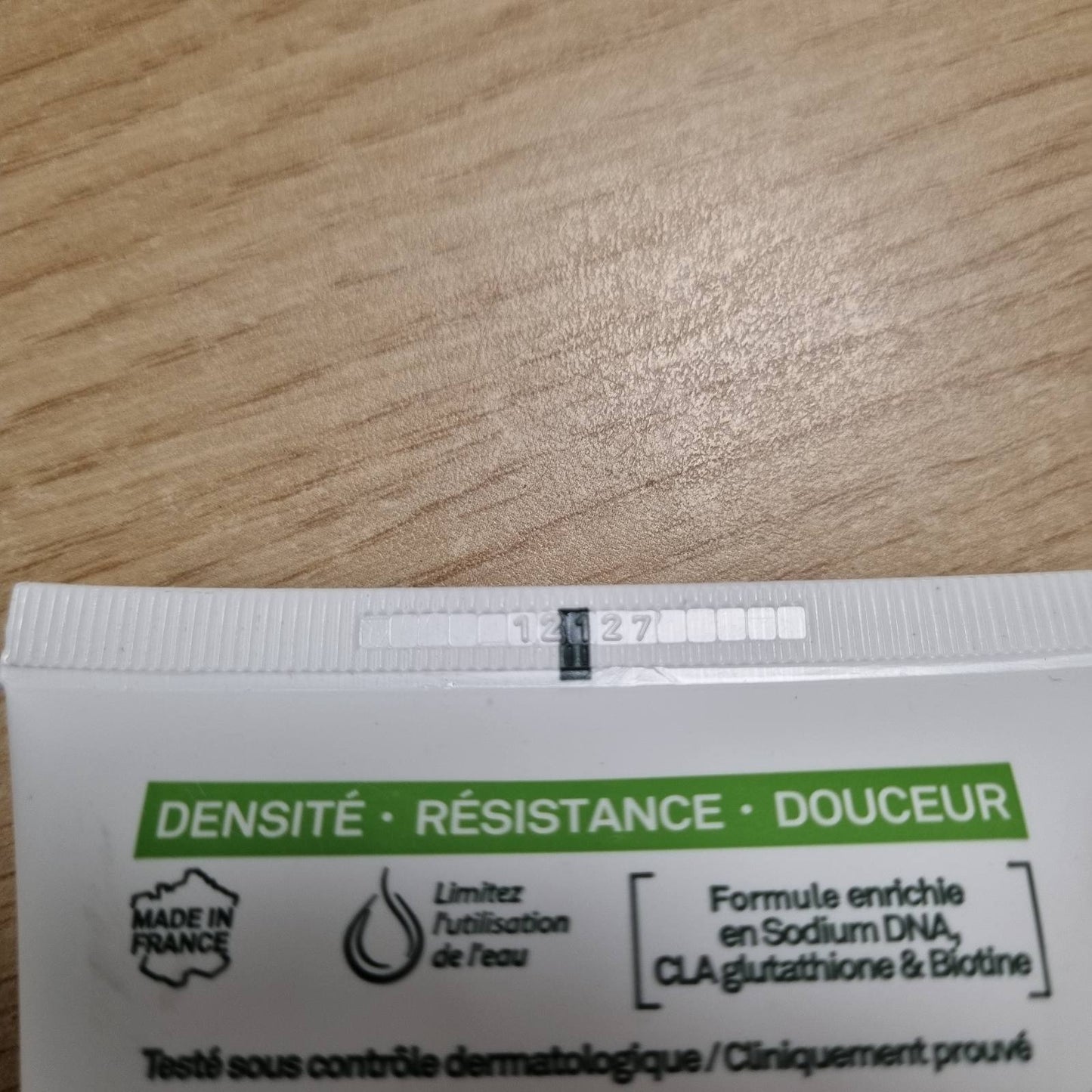 317900 - LUXEOL - Balsam Dendësie - +7076 Qime në Fazën e Rritjes - Rrit Dendësinë e Flokëve - 98% Përbërës me Rrjedhje Natyrale - Pa Silikon - 200 ml
